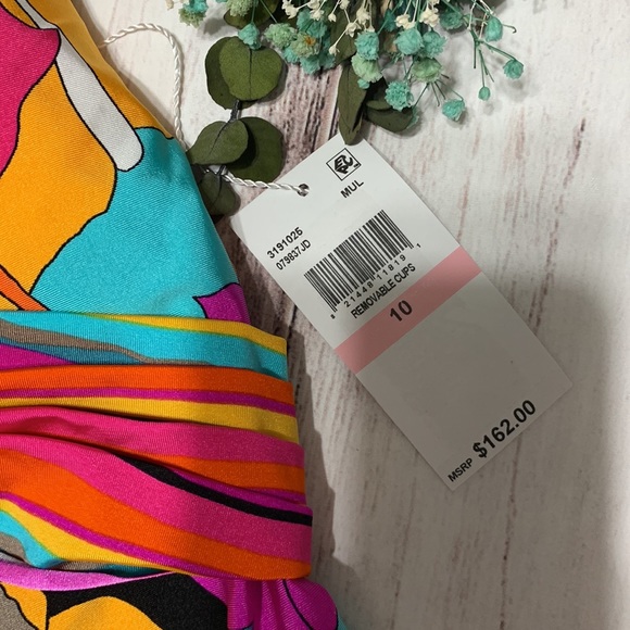 NWT TRINA TURK GEMINI PLUNGE MAILLOT - Picture 16 of 16